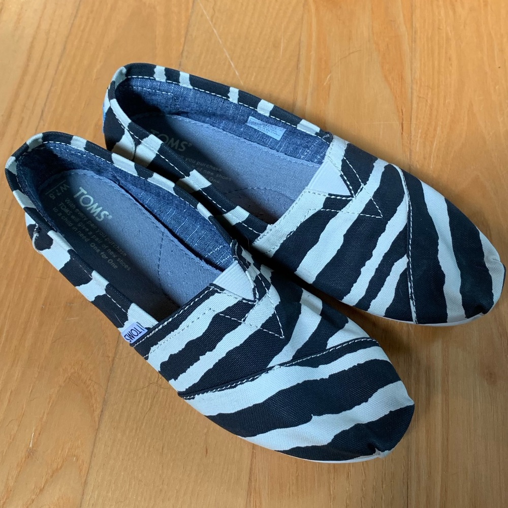 Toms Zebra Print Classic Slip-Ons